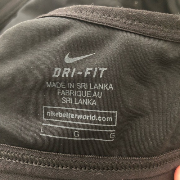 2 black sports bras - Picture 5 of 5